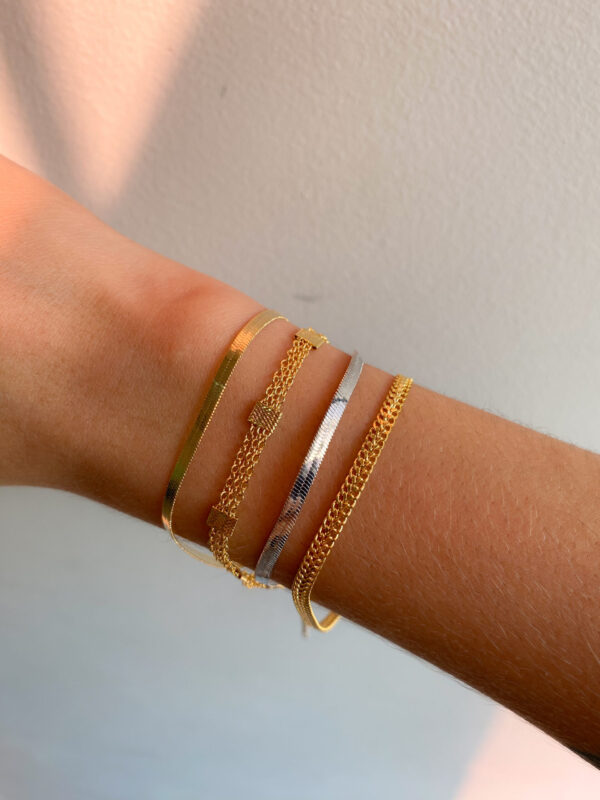 Pulseira Tripla de Elo com Plaquinhas - Image 2